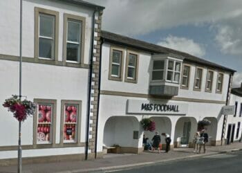 Marks & Spencer set to slash 7,000 jobs