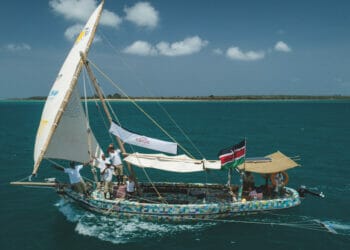 Plastic boat aims to make powerful pollution statement