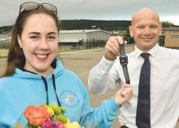 Diver reunites owner with Apple watch – a month after he lost it