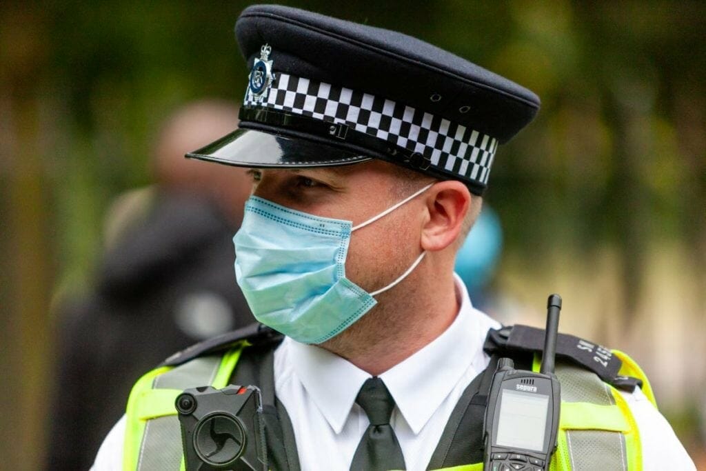 police officer wearing face mask during coronavirus