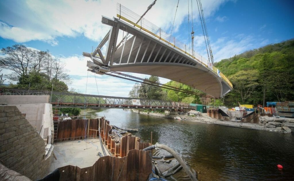 Pooley Bridge being lifted into place