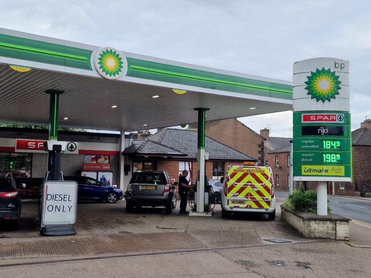 Eagle-eyed drivers help Penrith petrol station run dry - Cumberland and ...