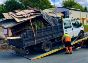 Police seize scrap van operating without licence