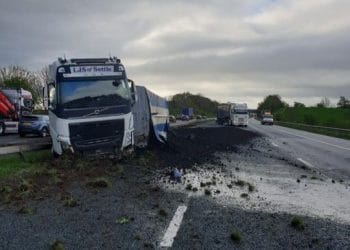 M6 northbound closed after lorry overturns near Clifton